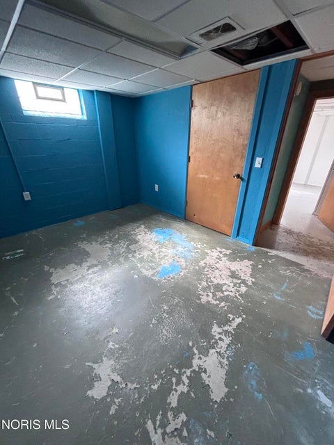 Tiny photo for 640 N Fostoria Road, Northwood, OH 43619 (MLS # 10014242)