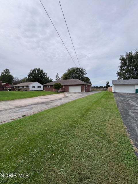 Tiny photo for 640 N Fostoria Road, Northwood, OH 43619 (MLS # 10014242)
