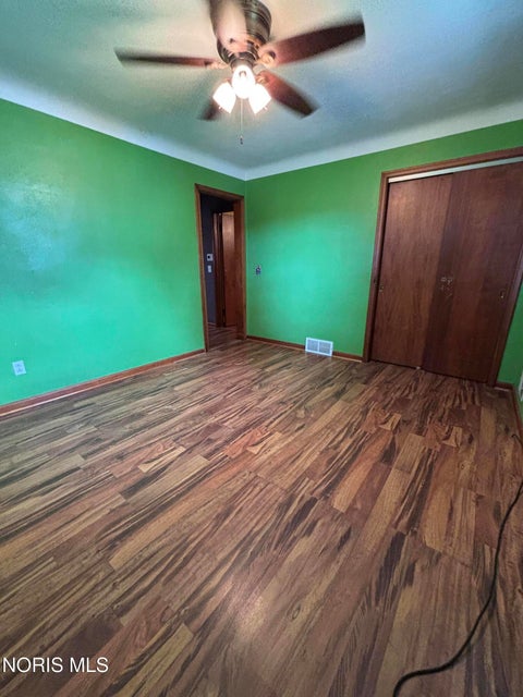 Tiny photo for 640 N Fostoria Road, Northwood, OH 43619 (MLS # 10014242)