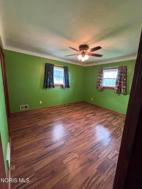 Tiny photo for 640 N Fostoria Road, Northwood, OH 43619 (MLS # 10014242)