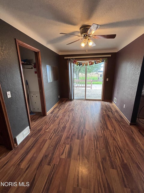 Tiny photo for 640 N Fostoria Road, Northwood, OH 43619 (MLS # 10014242)
