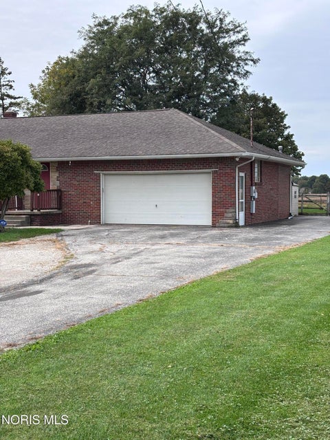 Tiny photo for 640 N Fostoria Road, Northwood, OH 43619 (MLS # 10014242)