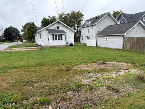 Tiny photo for 492 N Washington Street, Tiffin, OH 44883 (MLS # 10013604)