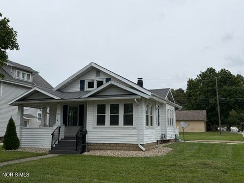 Photo of 492 N Washington Street, Tiffin, OH 44883 (MLS # 10013604)