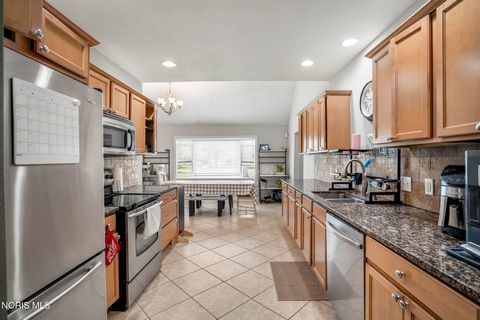 Tiny photo for 2814 Wilford Drive, Toledo, OH 43615 (MLS # 10007307)