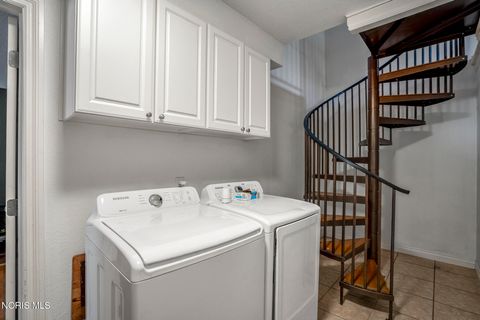 Tiny photo for 2814 Wilford Drive, Toledo, OH 43615 (MLS # 10007307)