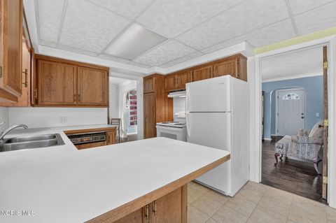Tiny photo for 2920 Pemberton Drive, Toledo, OH 43606 (MLS # 10010646)