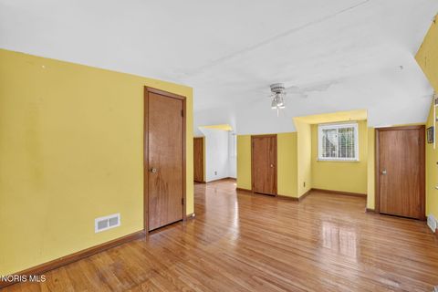 Tiny photo for 2920 Pemberton Drive, Toledo, OH 43606 (MLS # 10010646)