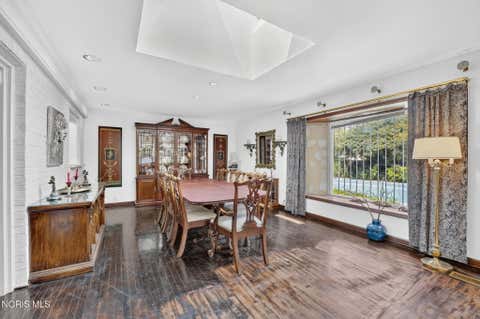 Tiny photo for 2920 Pemberton Drive, Toledo, OH 43606 (MLS # 10010646)