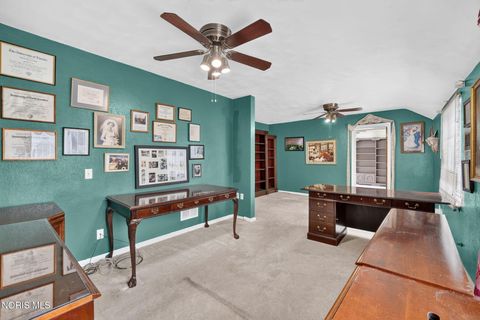 Tiny photo for 2920 Pemberton Drive, Toledo, OH 43606 (MLS # 10010646)