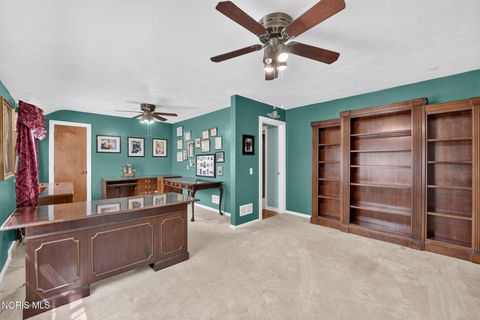 Tiny photo for 2920 Pemberton Drive, Toledo, OH 43606 (MLS # 10010646)