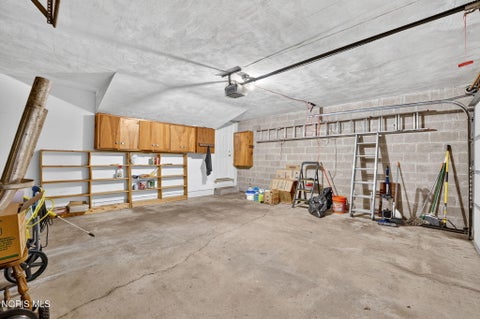 Tiny photo for 2920 Pemberton Drive, Toledo, OH 43606 (MLS # 10010646)