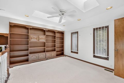 Tiny photo for 2920 Pemberton Drive, Toledo, OH 43606 (MLS # 10010646)