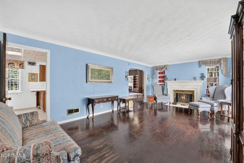 Tiny photo for 2920 Pemberton Drive, Toledo, OH 43606 (MLS # 10010646)