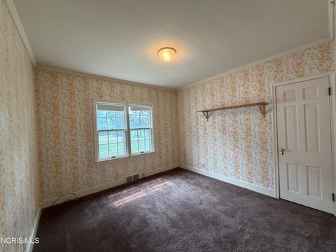 Tiny photo for 225 W High Street, Hicksville, OH 43526 (MLS # 10010731)
