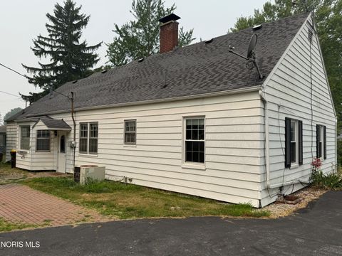Tiny photo for 225 W High Street, Hicksville, OH 43526 (MLS # 10010731)