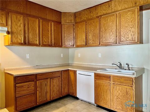 Tiny photo for 609 N Clinton Street, Defiance, OH 43512 (MLS # 10006919)
