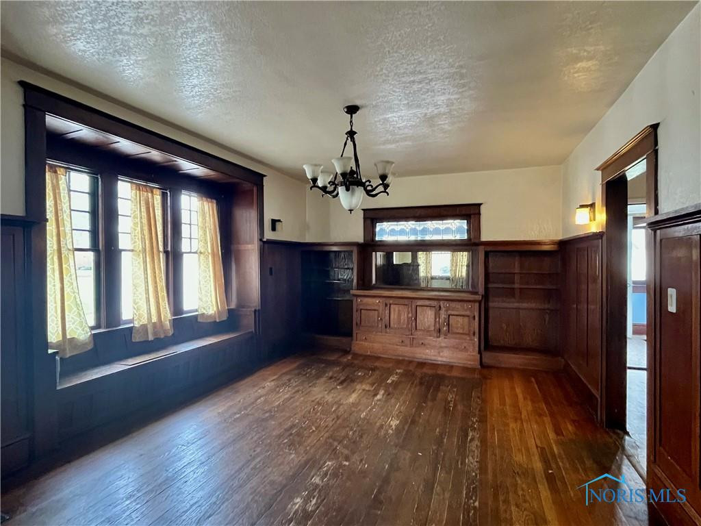 609 N Clinton Street