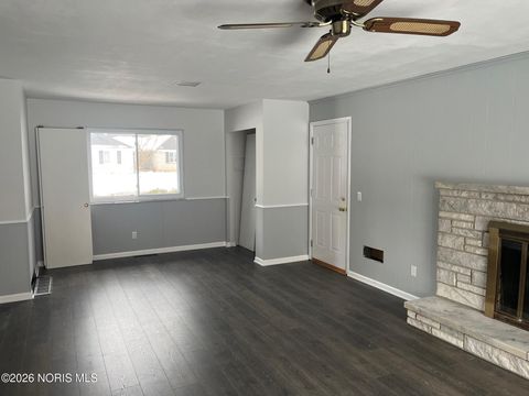 Tiny photo for 1716 Glen Ellyn Drive, Toledo, OH 43614 (MLS # 10003925)