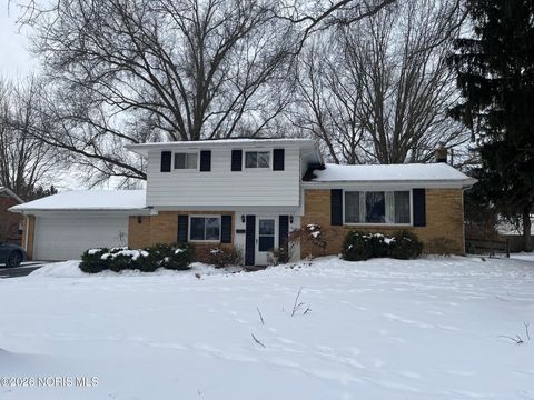 Photo of 1716 Glen Ellyn Drive, Toledo, OH 43614 (MLS # 10003925)