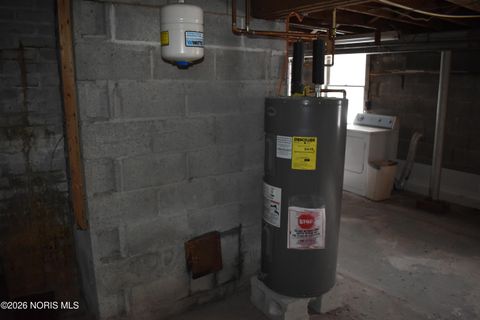 Tiny photo for 12577 S River Road, Grand Rapids, OH 43522 (MLS # 10004029)