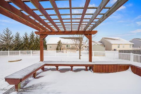 Tiny photo for 1898 Baker Way # 18, Findlay, OH 45840 (MLS # 10003202)