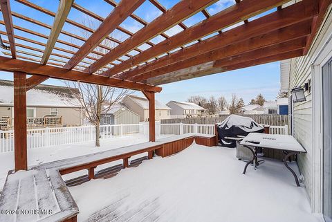 Tiny photo for 1898 Baker Way # 18, Findlay, OH 45840 (MLS # 10003202)