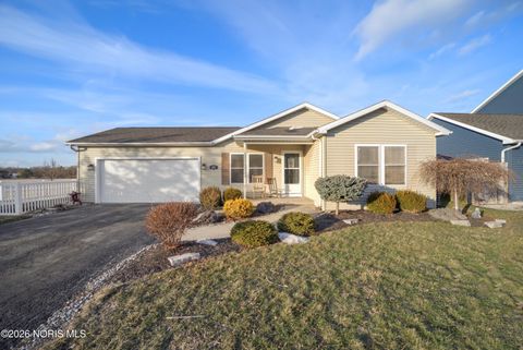 Photo of 1898 Baker Way # 18, Findlay, OH 45840 (MLS # 10003202)