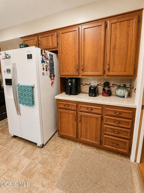 Tiny photo for 3043 Westbrook Drive, Toledo, OH 43613 (MLS # 10009118)