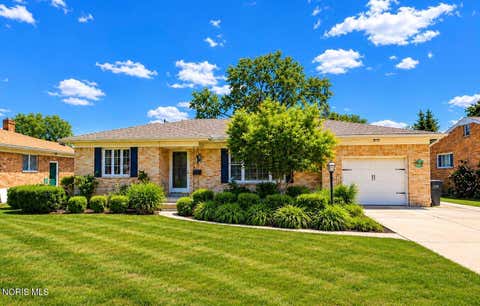 Homes For Sale - 3043 Westbrook Drive<br/> Toledo, OH 43613