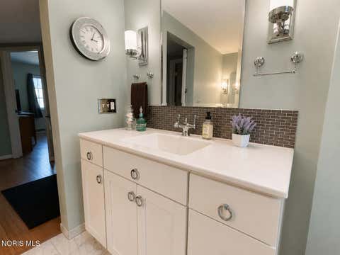 Tiny photo for 3043 Westbrook Drive, Toledo, OH 43613 (MLS # 10009118)
