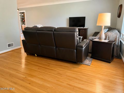 Tiny photo for 3043 Westbrook Drive, Toledo, OH 43613 (MLS # 10009118)