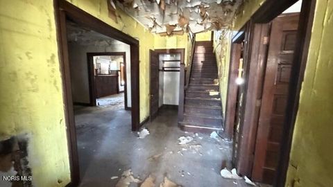 Tiny photo for 923 W Woodruff Avenue, Toledo, OH 43606 (MLS # 10004844)