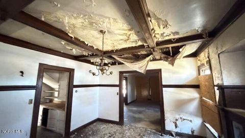 Tiny photo for 923 W Woodruff Avenue, Toledo, OH 43606 (MLS # 10004844)