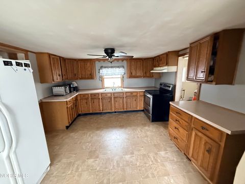 Tiny photo for 128 Zihlman Avenue, North Baltimore, OH 45872 (MLS # 10006468)