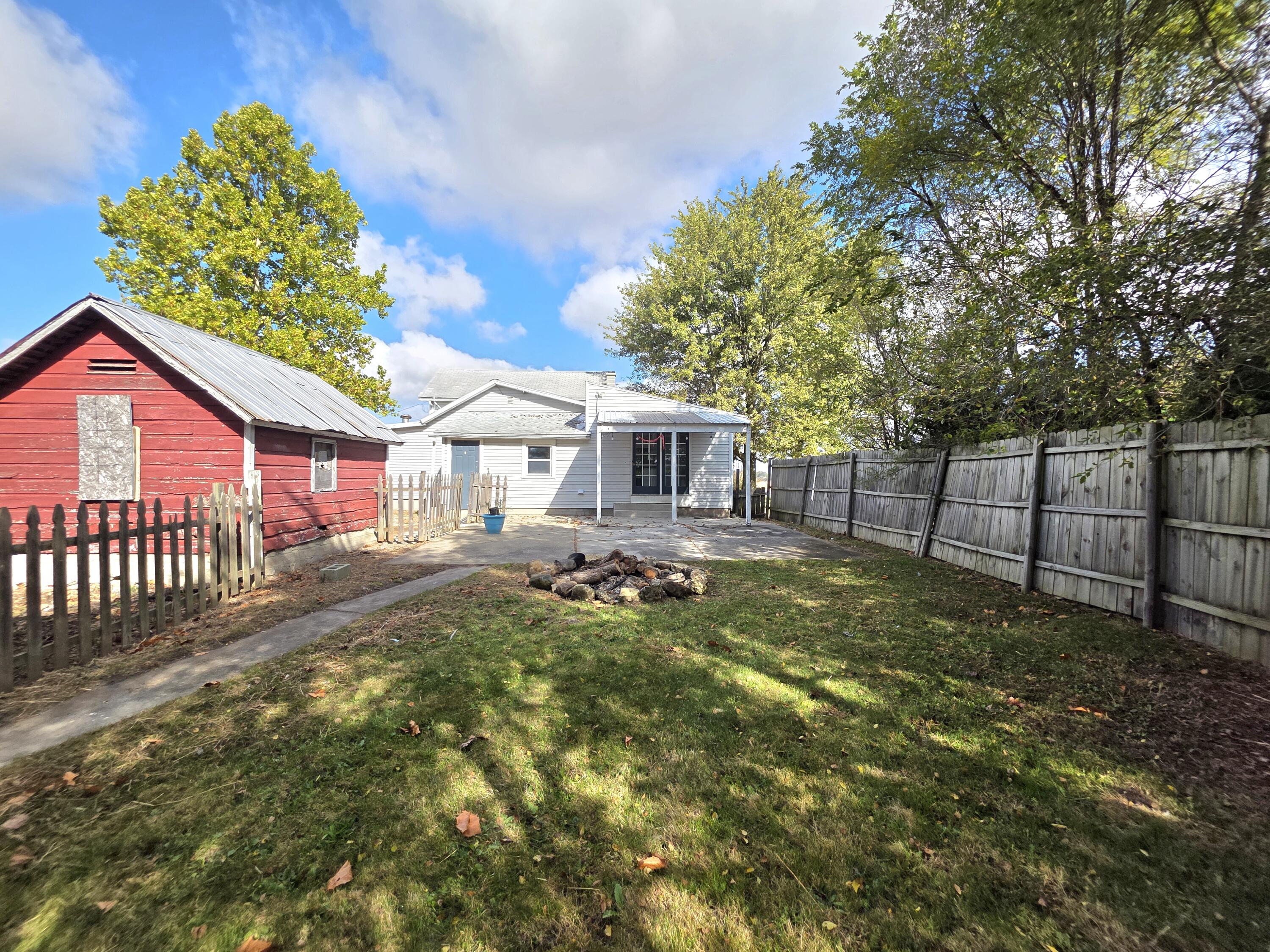 1575 E Bowling Green Road