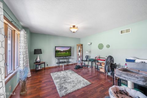 Tiny photo for 1453 S Wynn Road, Oregon, OH 43616 (MLS # 10008393)