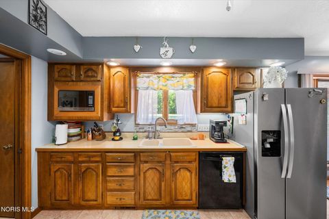 Tiny photo for 1453 S Wynn Road, Oregon, OH 43616 (MLS # 10008393)