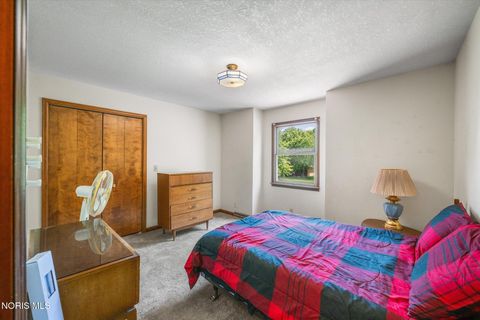Tiny photo for 1453 S Wynn Road, Oregon, OH 43616 (MLS # 10008393)