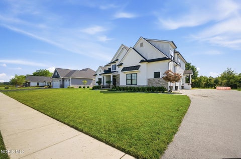 Tiny photo for 112 Grey Bridge Court, Perrysburg, OH 43551 (MLS # 10009932)