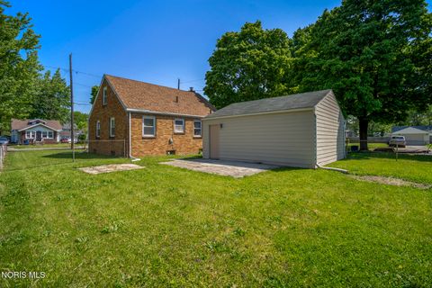 Tiny photo for 605 Eleanor Avenue, Toledo, OH 43612 (MLS # 10007960)