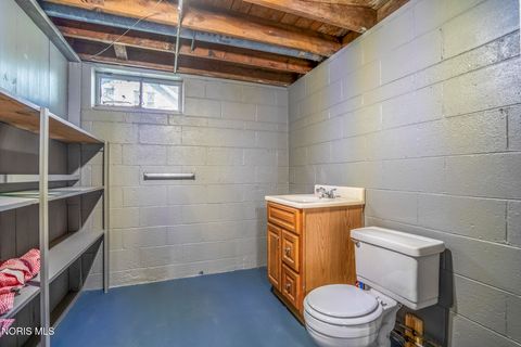 Tiny photo for 605 Eleanor Avenue, Toledo, OH 43612 (MLS # 10007960)