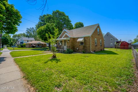 Tiny photo for 605 Eleanor Avenue, Toledo, OH 43612 (MLS # 10007960)