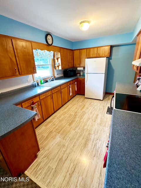 Tiny photo for 10 Linda Lane, Tiffin, OH 44883 (MLS # 10011587)