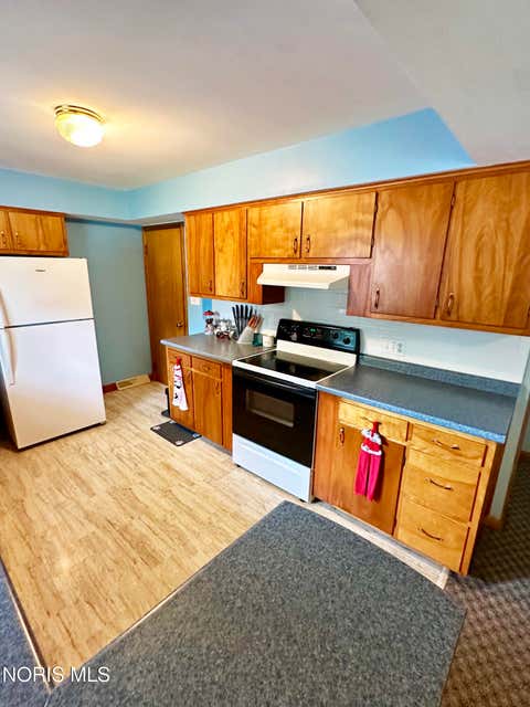Tiny photo for 10 Linda Lane, Tiffin, OH 44883 (MLS # 10011587)