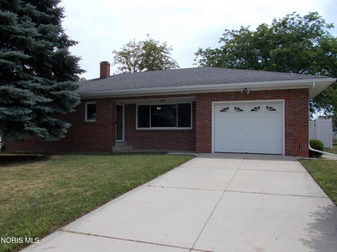 Photo of 304 Brussel Street, Archbold, OH 43502 (MLS # 10010428)