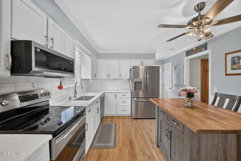 Tiny photo for 3816 Woodmont Road, Toledo, OH 43613 (MLS # 10010012)