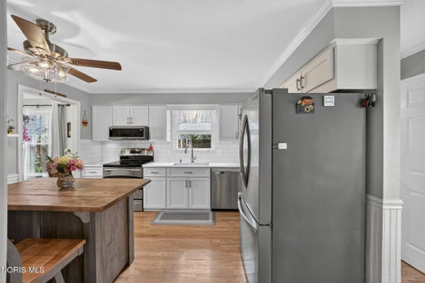 Tiny photo for 3816 Woodmont Road, Toledo, OH 43613 (MLS # 10010012)