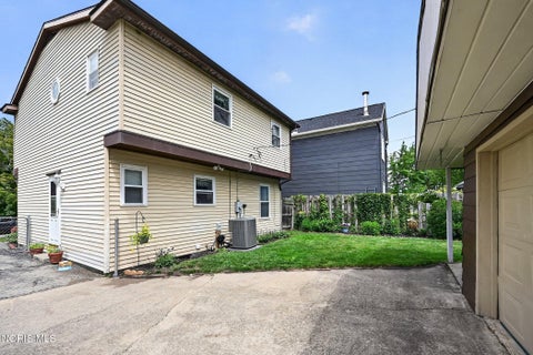 Tiny photo for 3816 Woodmont Road, Toledo, OH 43613 (MLS # 10010012)