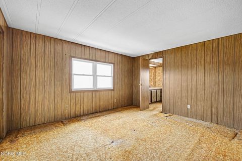 Tiny photo for 3859 Co Rd C, Swanton, OH 43558 (MLS # 10004287)